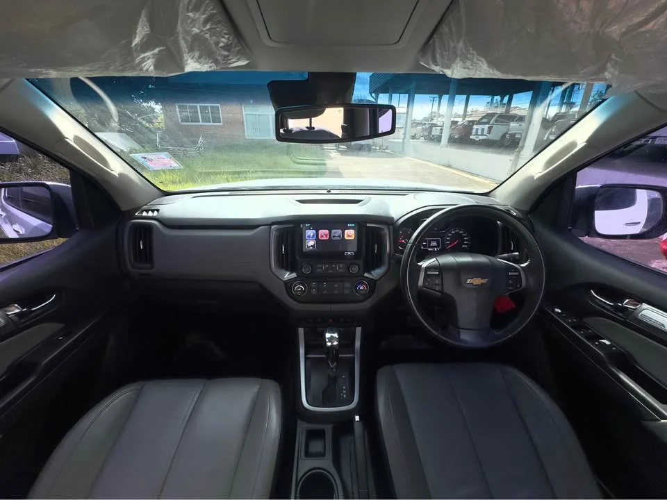2018 Chevrolet Colorado II 3