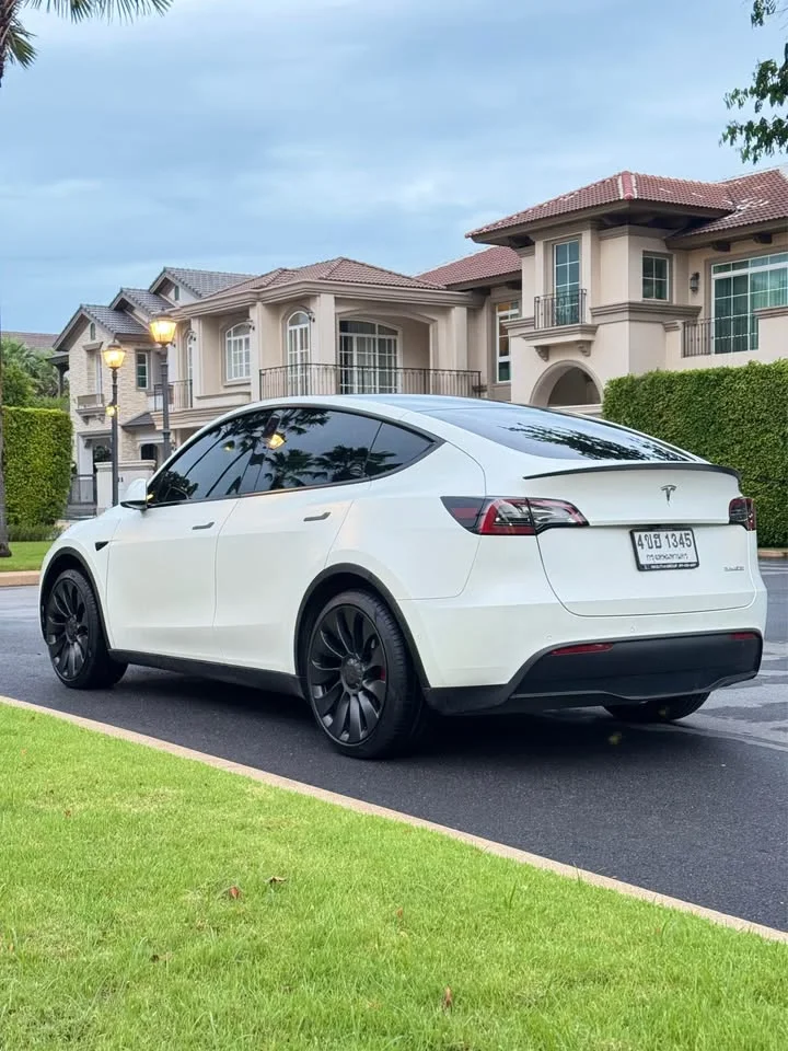 2022 Tesla Model Y 3
