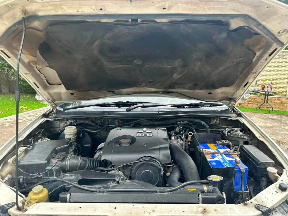 2012 Mitsubishi Pajero Sport II 3