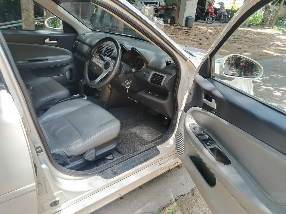 2010 Proton GEN-2 Persona CM 3