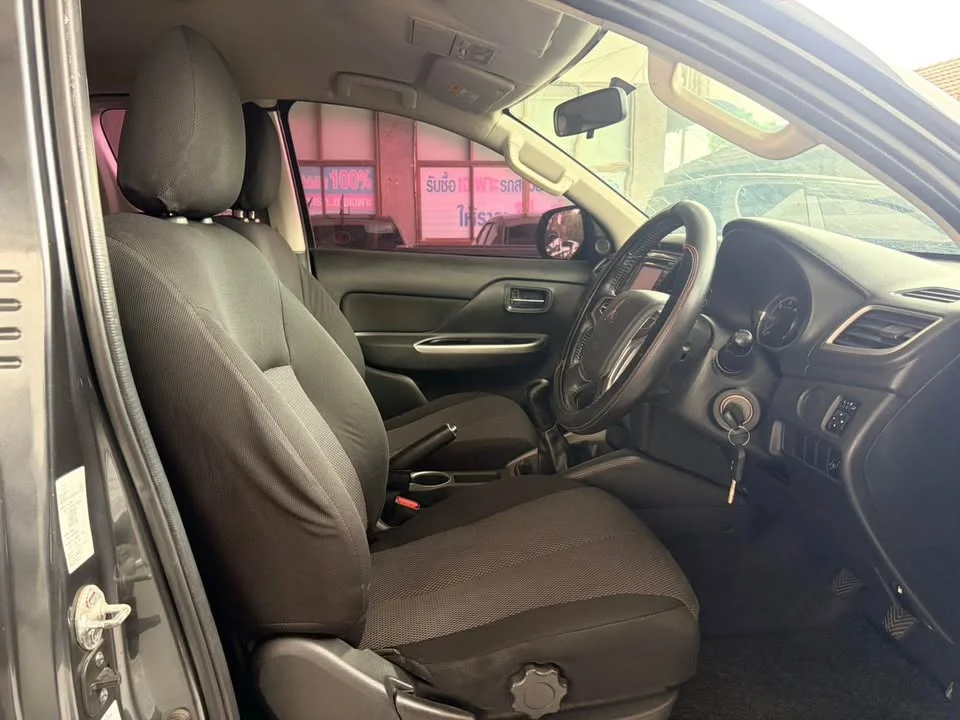 2020 Mitsubishi Triton V 3
