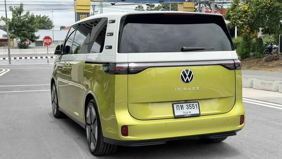 2023 Volkswagen ID. Buzz 3