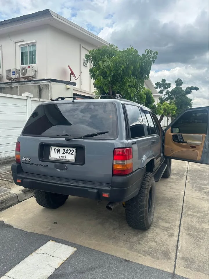 Jeep Grand Cherokee ZJ 3