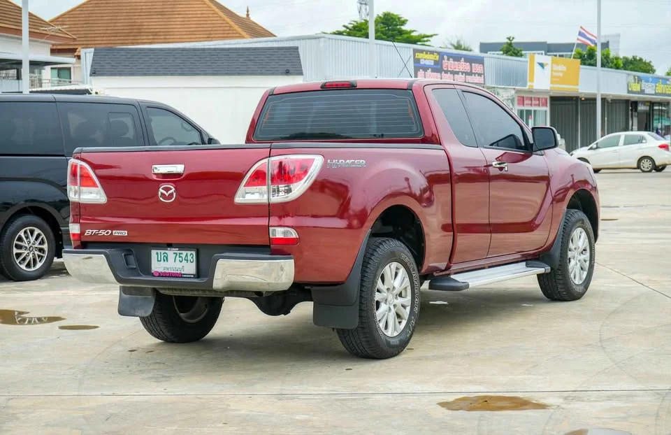 2013 Mazda BT-Series II 3