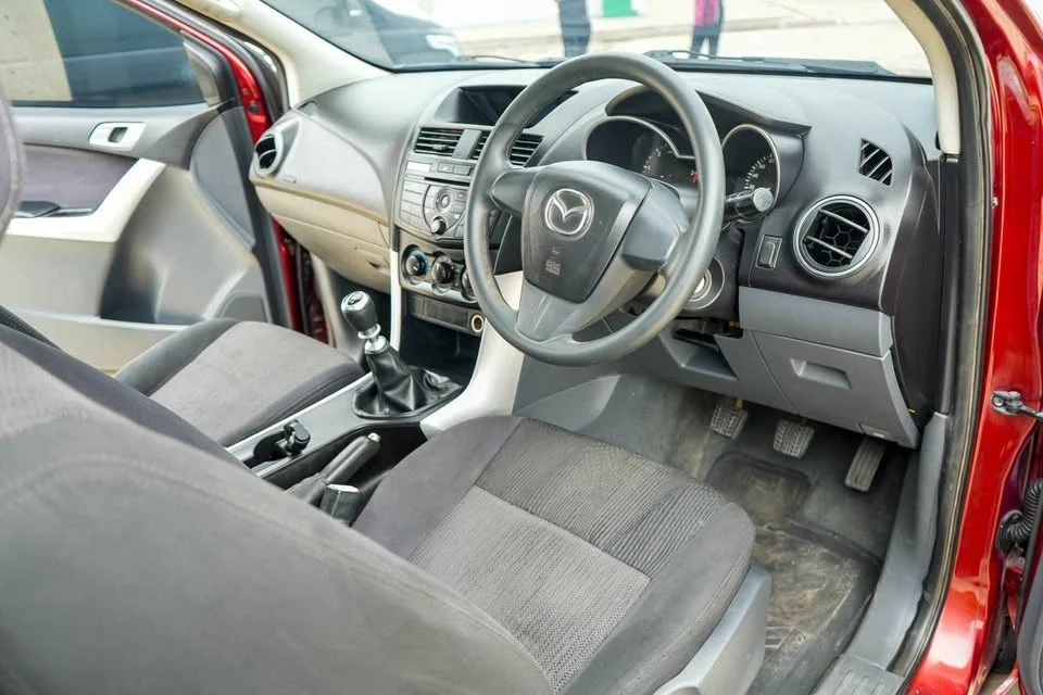 2013 Mazda BT-Series II 2