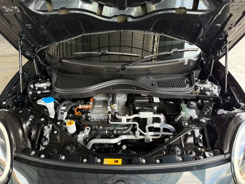 2025 Mini Hatch  III 3