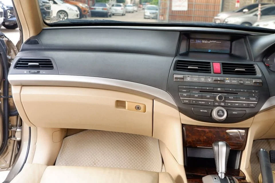 2010 Honda Accord VIII 2