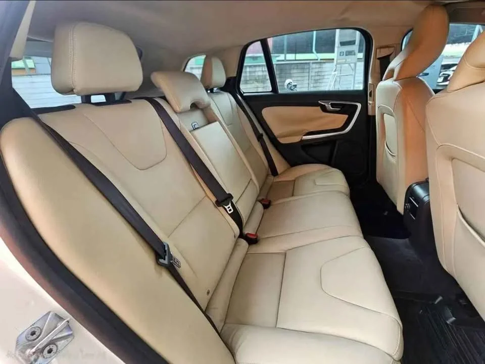 2015 Volvo V60 I 2