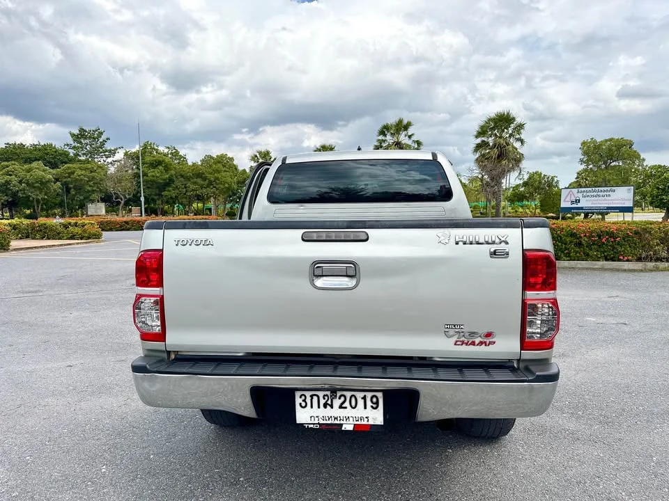 2013 Toyota Hilux VII 3