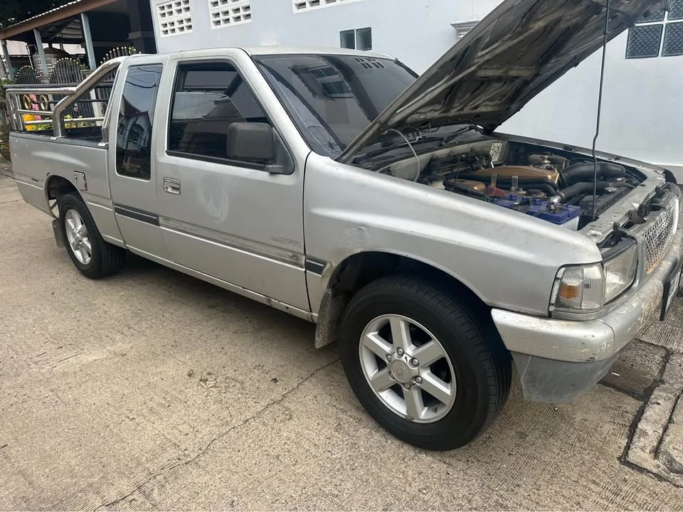 1994 Isuzu TFR III 3