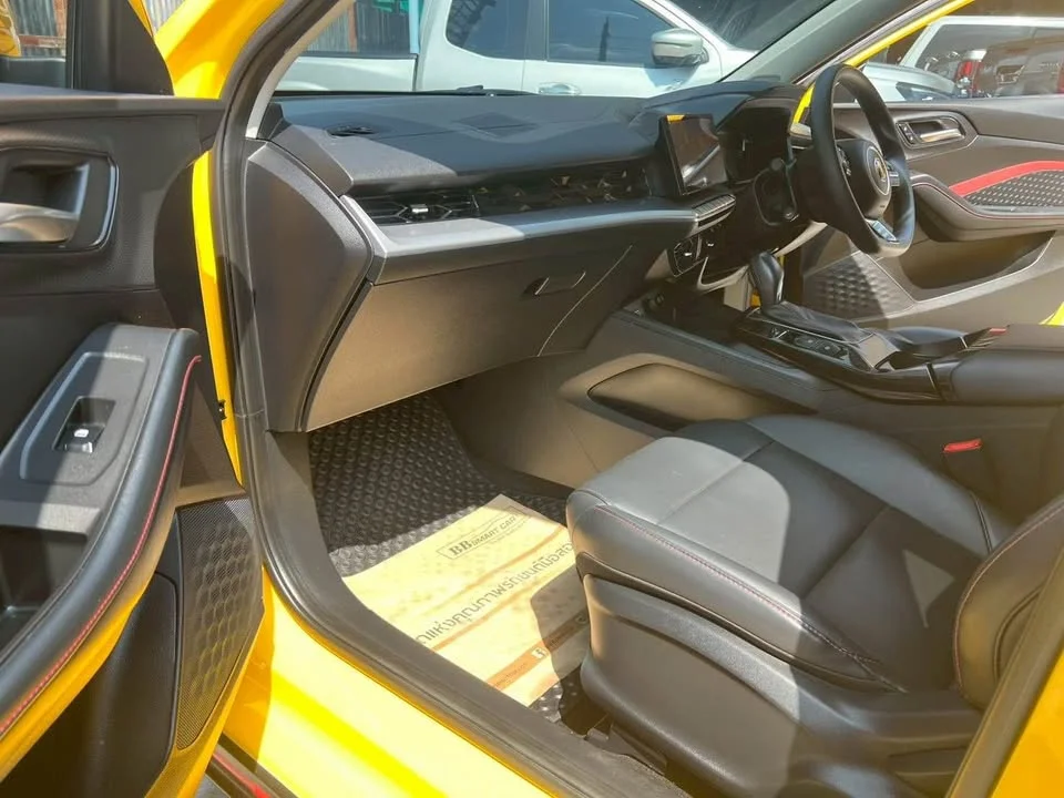 2022 MG 5 II 3