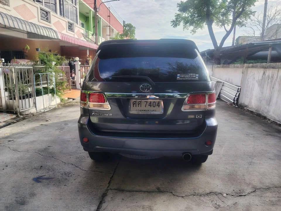 2005 Toyota Fortuner I 3