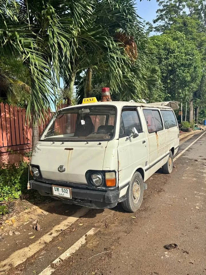 1980 Toyota Commuter III 2