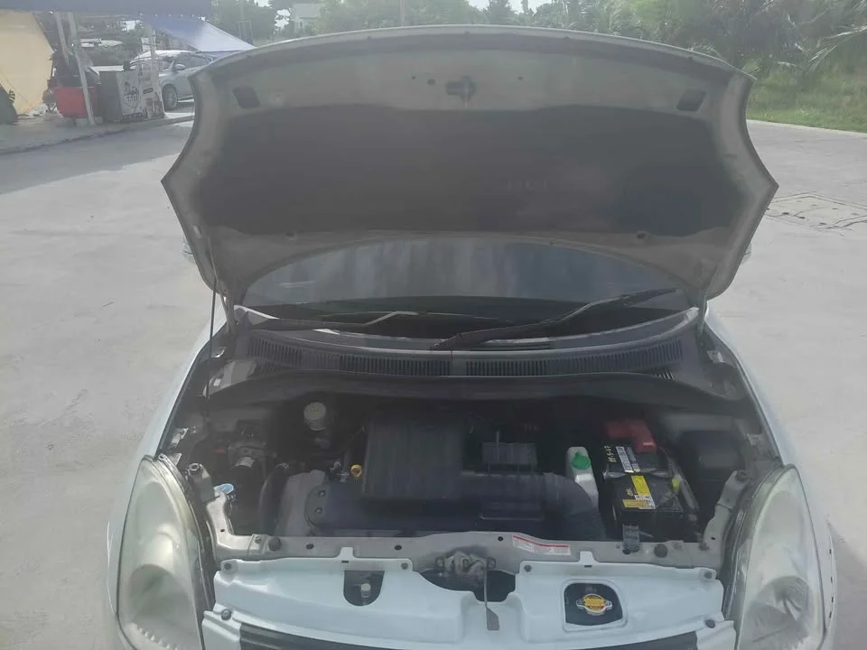 2011 Suzuki Swift I 2
