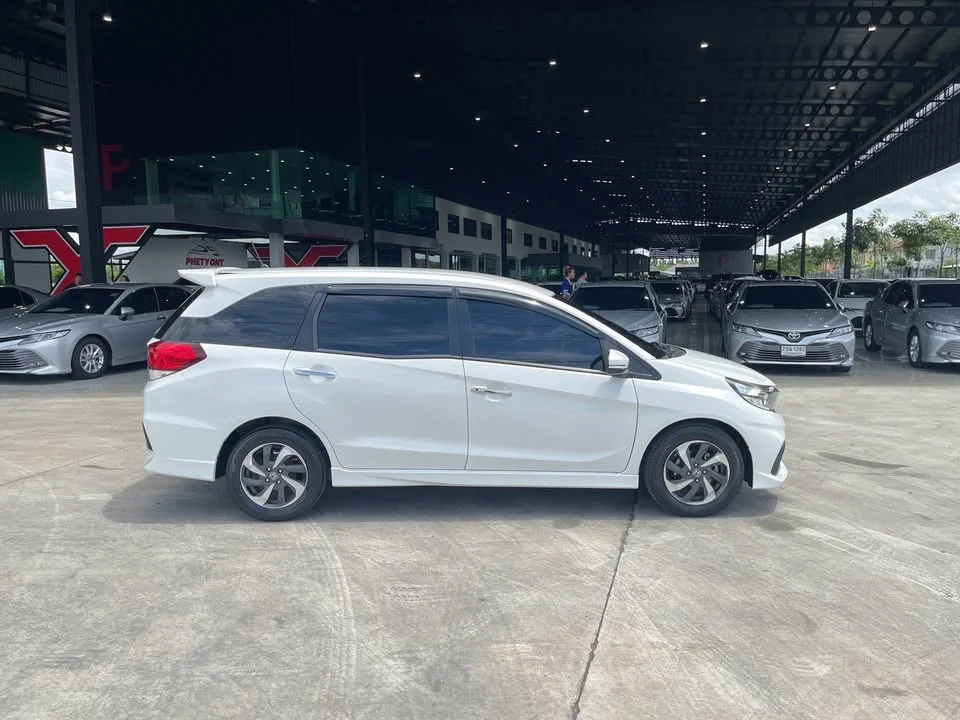 2018 Honda Mobilio II 3