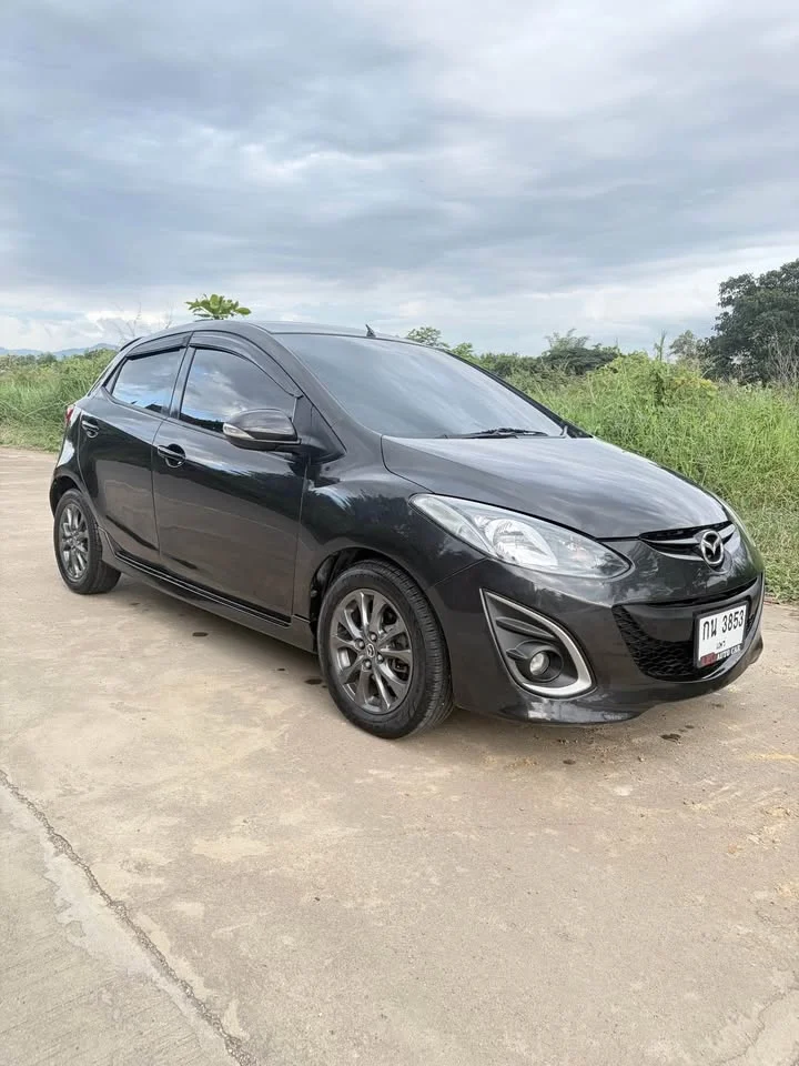 2013 Mazda 2 II 3