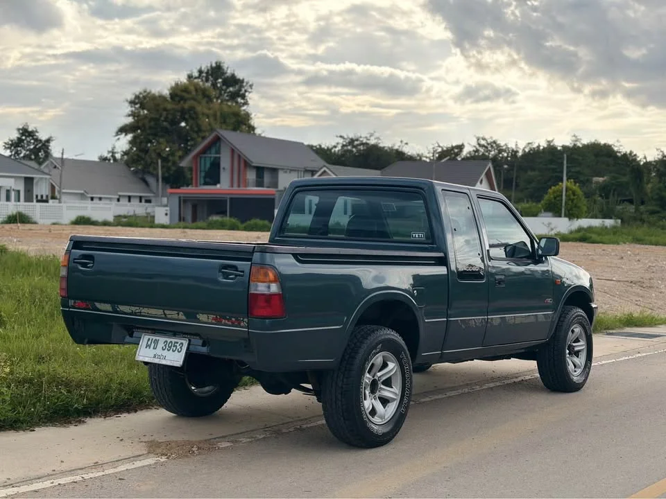 1997 Isuzu Faster Dragon Eyes III 2