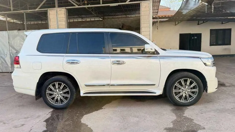 2017 Toyota Land Cruiser J200 2