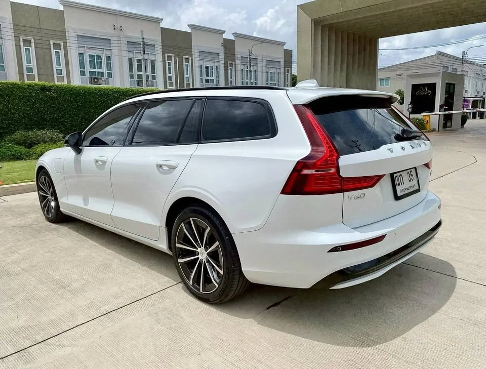 2023 Volvo V60 II 2