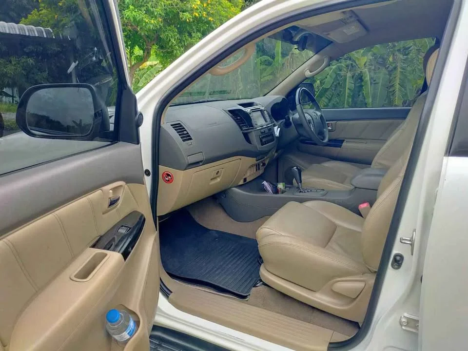 2012 Toyota Fortuner I 2