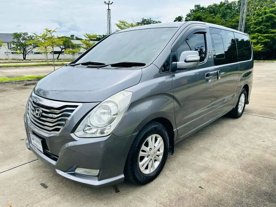 2011 Hyundai H-1 II 2