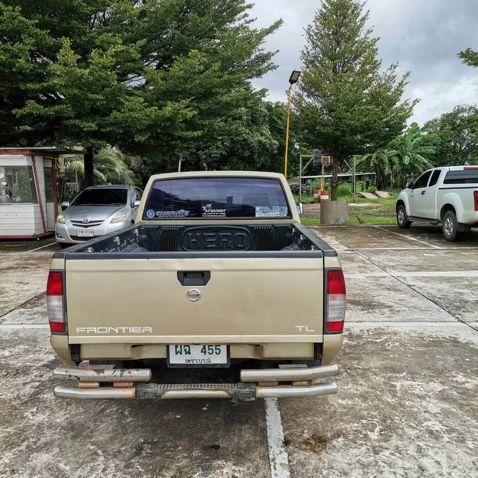 2005 Nissan Frontier I 2