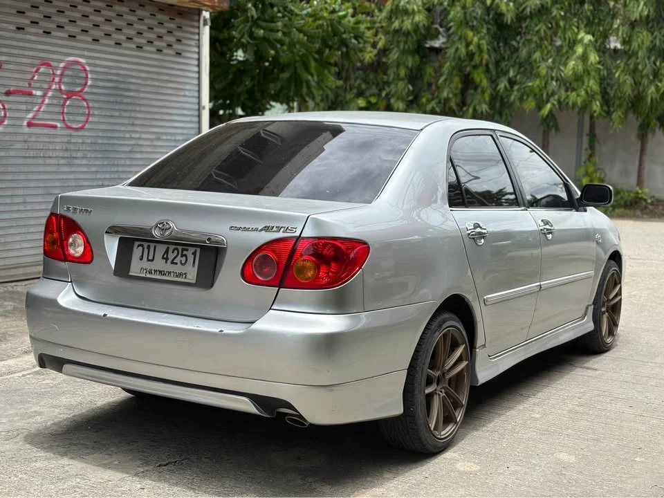 2002 Toyota Corolla Altis IX (E120) 3