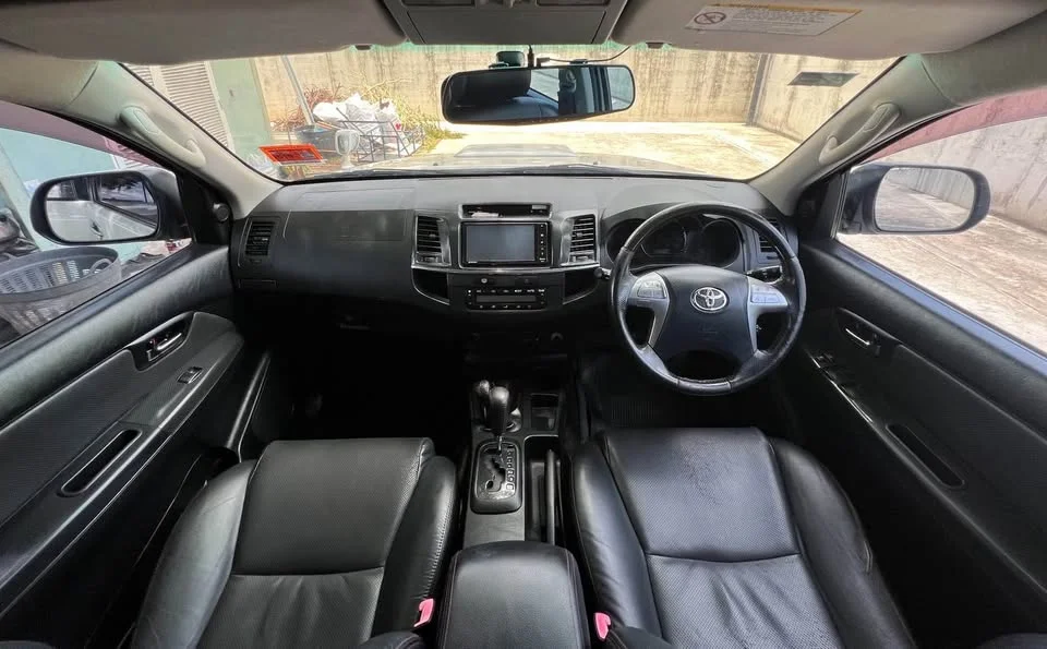 2014 Toyota Fortuner I 3