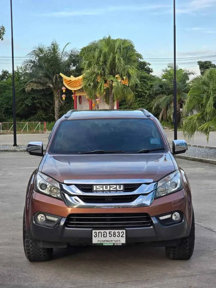 2014 Isuzu MU-X I 3