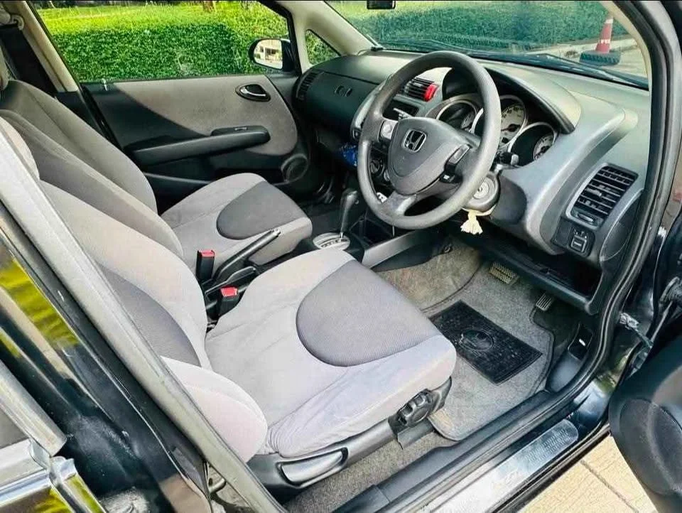 2004 Honda Jazz I 2