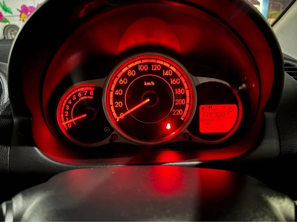 2012 Mazda 2 II 3