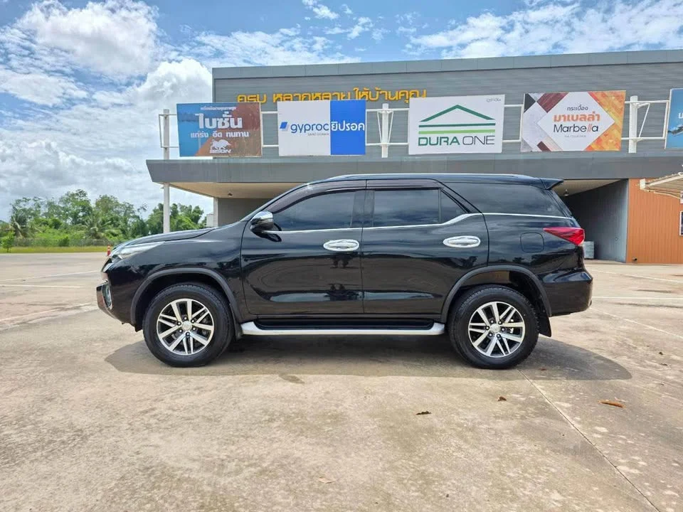 2018 Toyota Fortuner II 2