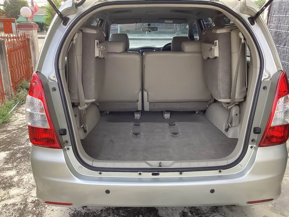 2013 Toyota Innova I 3