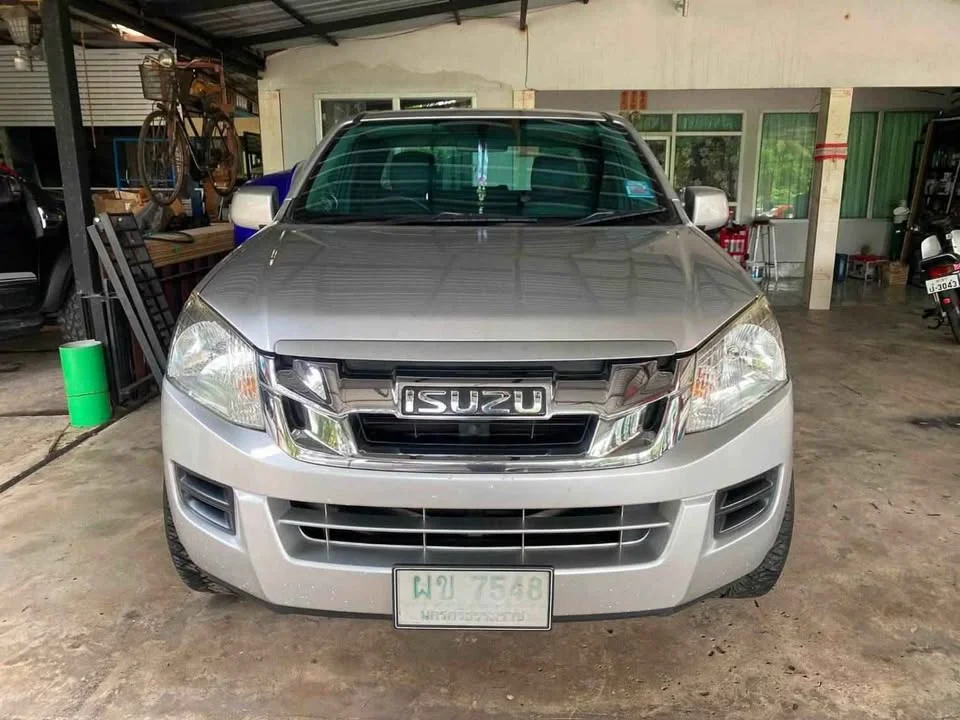 2015 Isuzu D-Max II (RT) 3