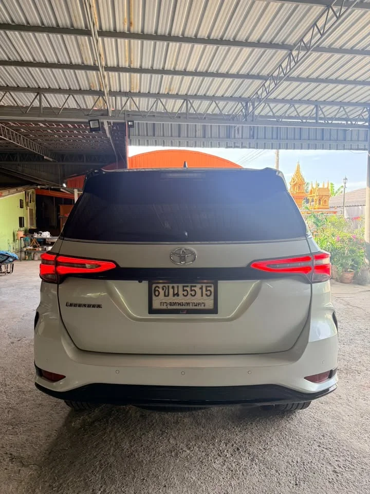 2024 Toyota Fortuner II 2