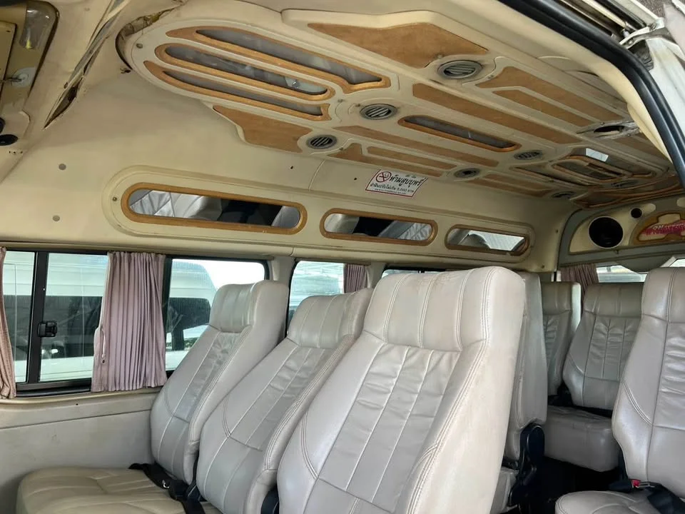 2012 Toyota Commuter V (H200) 3