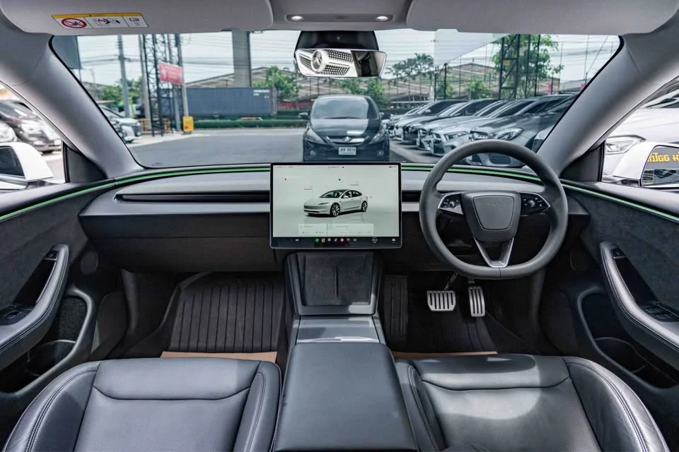 2024 Tesla Model 3 3