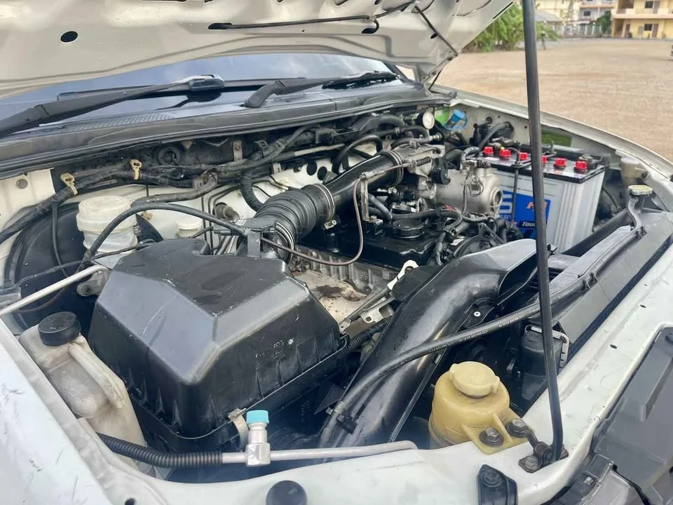 2014 Mitsubishi Triton IV 2