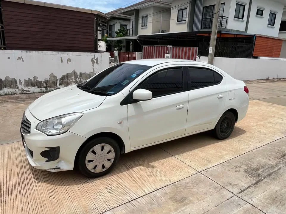 2014 Mitsubishi Attrage VI 3