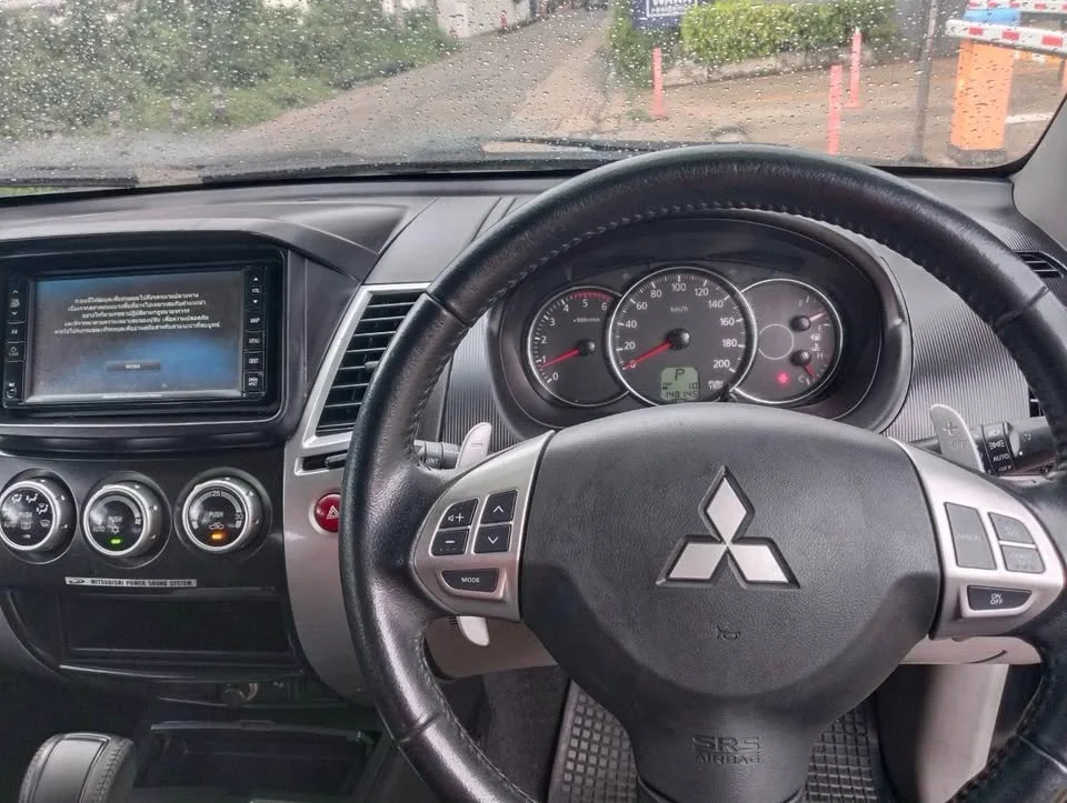 2013 Mitsubishi Pajero Sport II 3