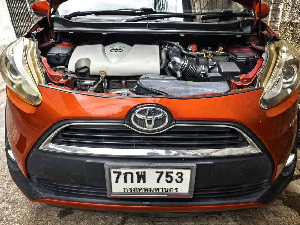 2018 Toyota Sienta II 2