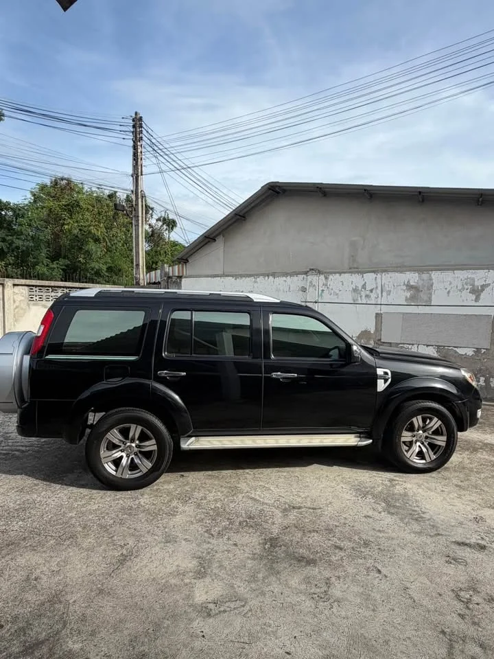 2010 Ford Everest I 2