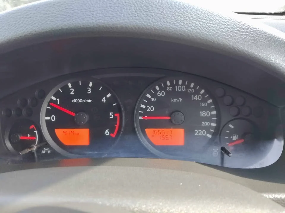 2555 Nissan Navara II 2