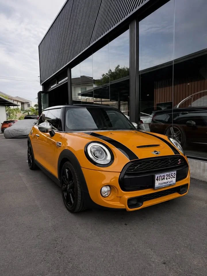 2015 Mini Hatch  III 2