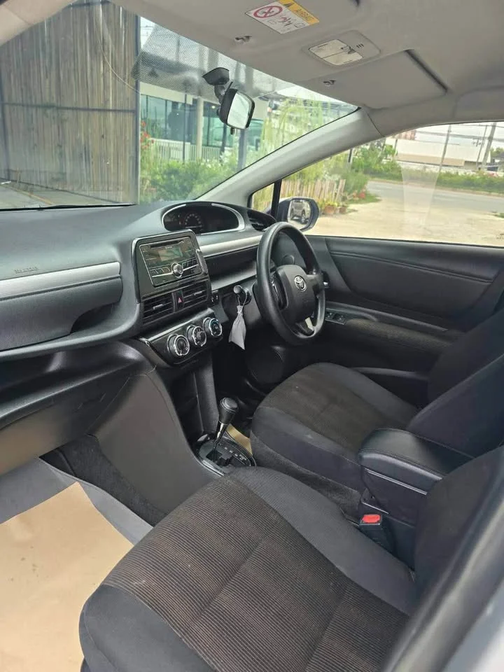 2018 Toyota Sienta II 3