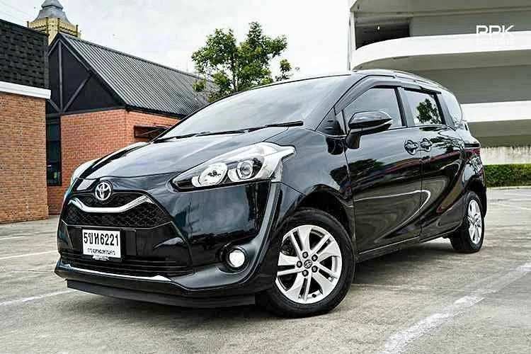 2019 Toyota Sienta II 2
