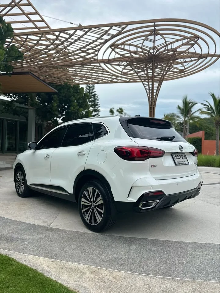 2024 MG HS 3