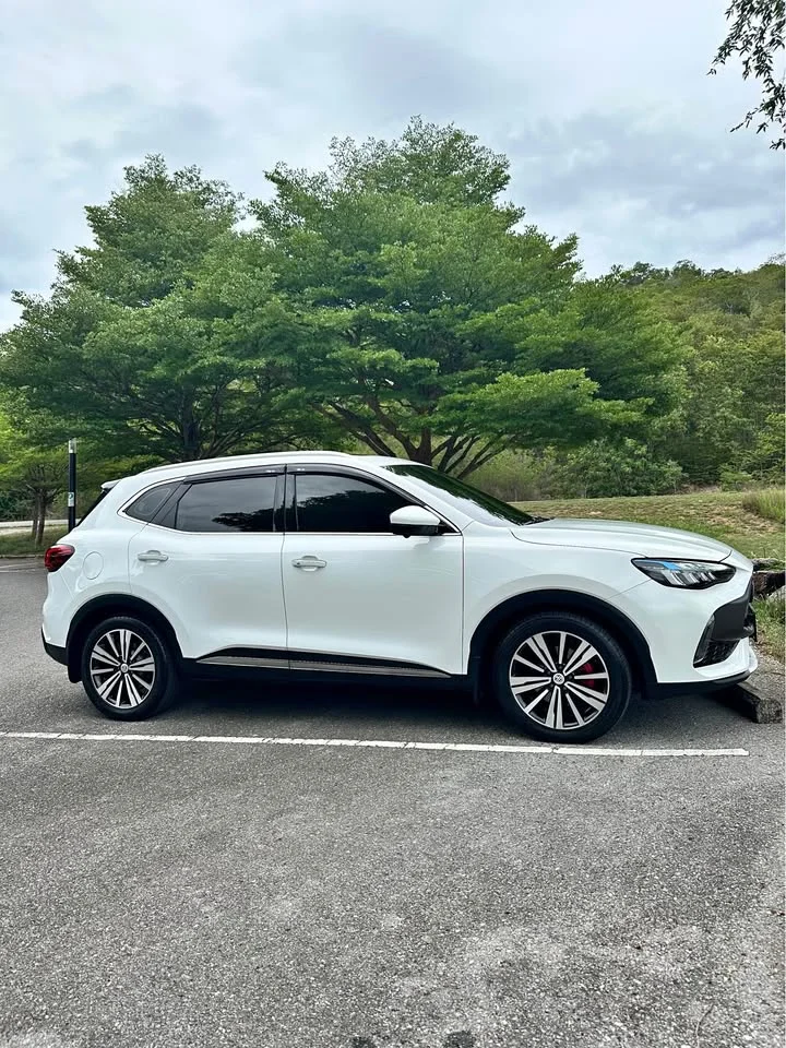 2024 MG HS 2