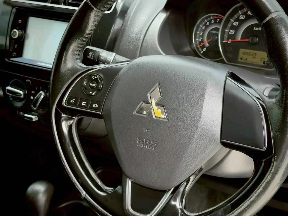 2017 Mitsubishi Mirage VI 3
