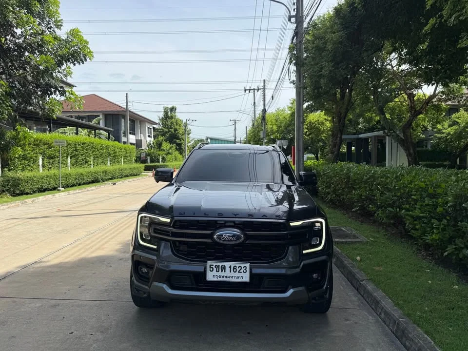 2024 Ford Everest III 3